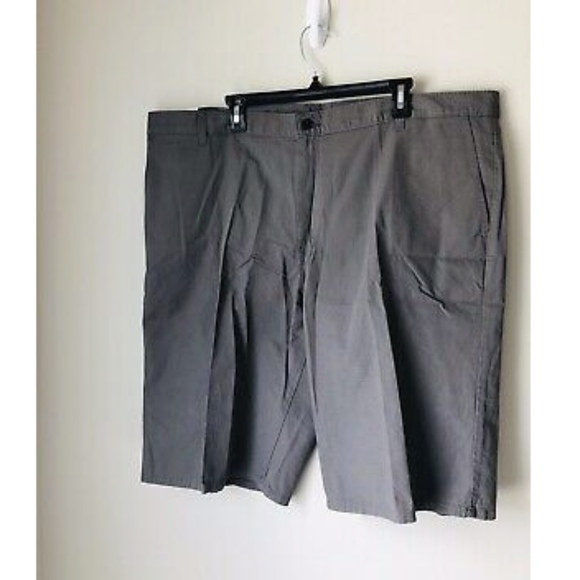 NWT Genuine Dickies Relaxed Fit Work Shorts - 44 - Picture 1 of 4